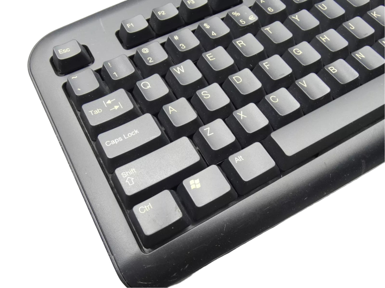 Pelco 5211A 104-Keys Standard Business Office Style PS/2 Keyboard