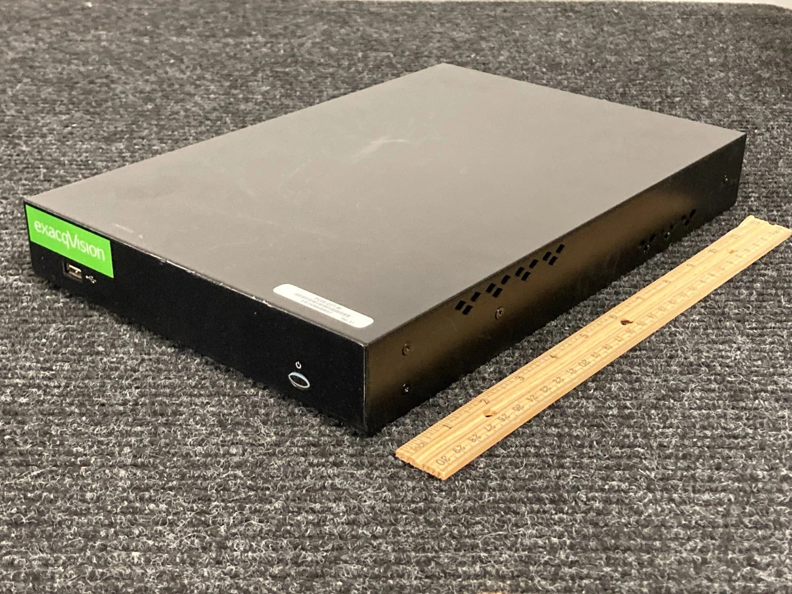 ExacqVision PE08-02T-M Network Video Recorder, 12 VDC